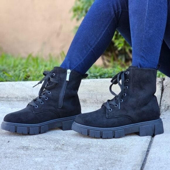 Womens Suede Combat Ankle Boots Lace Up Heeled Black Color - Picture 3 of 6